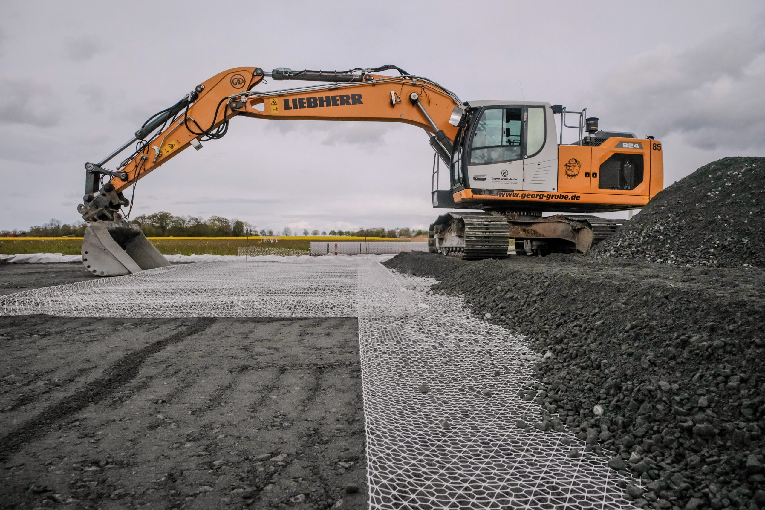 Tensar Liebherr Bagger